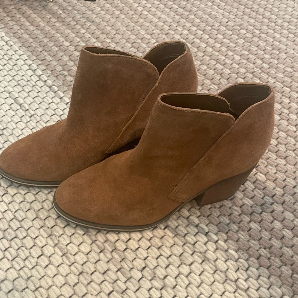Jessica Simpson booties - Picture 2 of 4